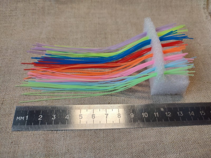 GLOW silicone thread assorted, 1x0.5x137mm, total length 11 m.